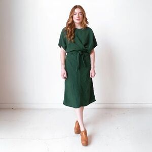 Suunday Dolman Dress in Kombu